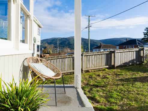 16 Allenby Avenue, Liberton