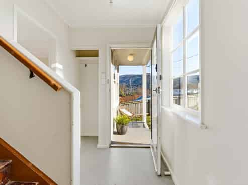 16 Allenby Avenue, Liberton
