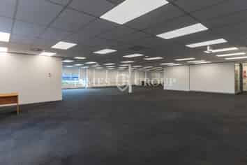 Prime Office Space + High exposure | 985sqm