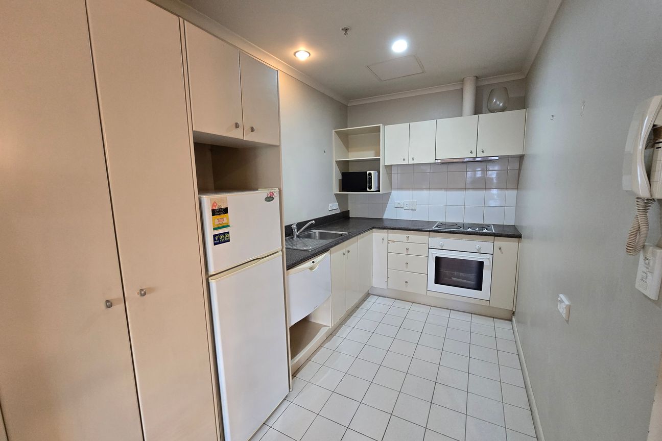 Furnished Studio, City Centre - Aanzicht 4