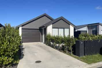 8 Flatiron Way, Papamoa