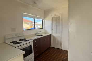 27a Kamo Road, Regent