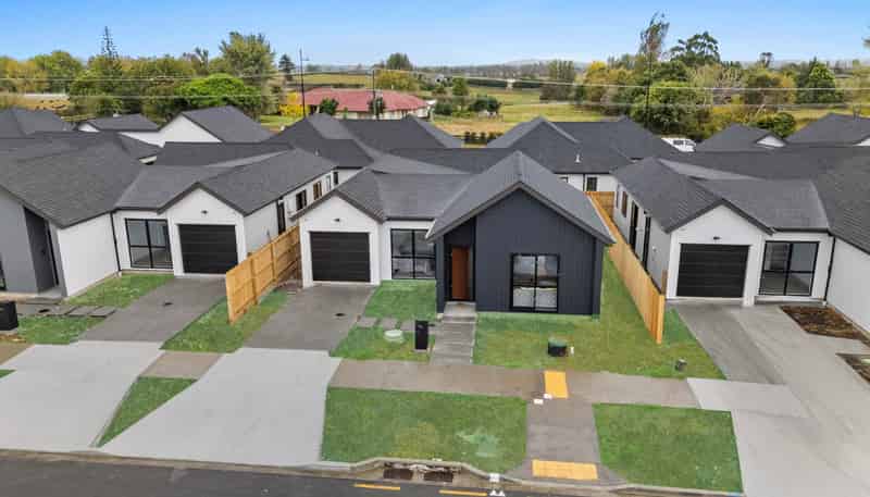 54 Whangamaire Rise, Karaka