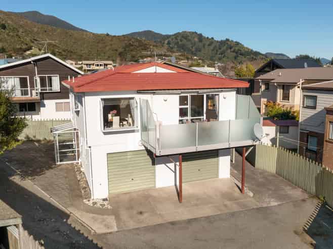 295F Waikawa Road, Waikawa
