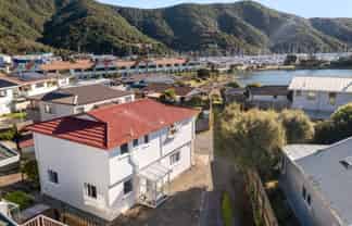 295F Waikawa Road, Waikawa