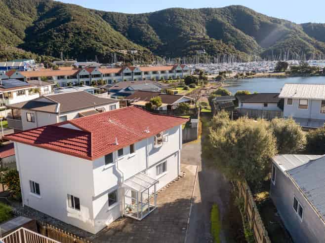 295F Waikawa Road, Waikawa