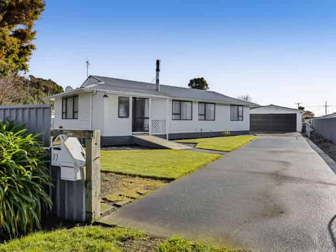 77 Patu-kukupa Street, Manaia