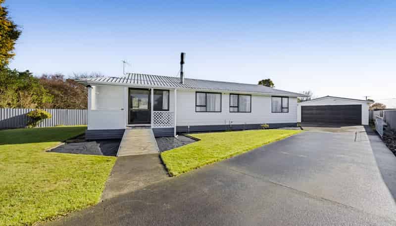 77 Patu-kukupa Street, Manaia