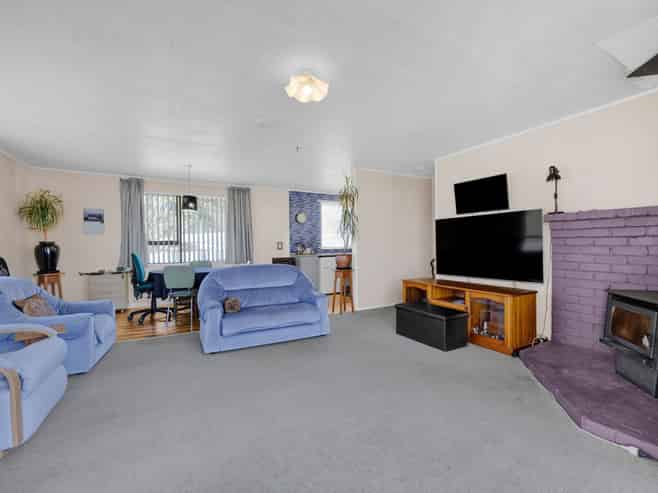 77 Patu-kukupa Street, Manaia