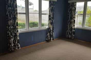 10 Kent St, Greerton