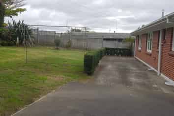 10 Kent St, Greerton