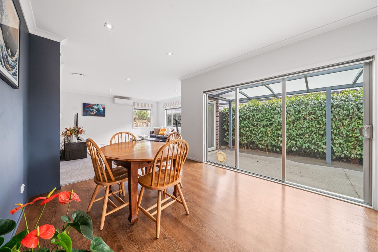 Nicely appointed on Northpoint - Vista 5