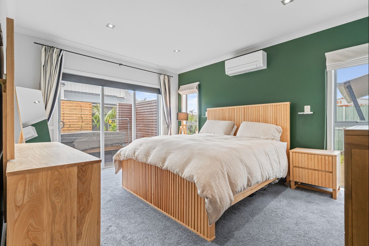 Nicely appointed on Northpoint - Altro