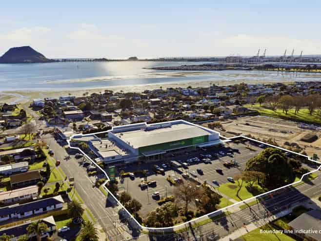 Woolworths Bureta Park - Long Secure Lease