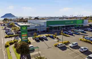 Woolworths Bureta Park - Long Secure Lease