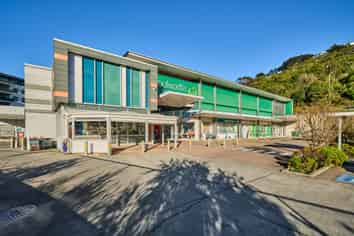 Woolworths Crofton Downs - Long Secure Lease