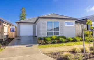 13 Waruhia Crescent, Rototuna North