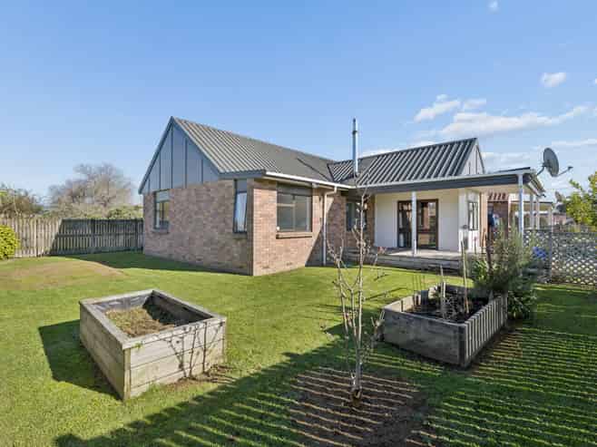 30 Parry Street, Huntly