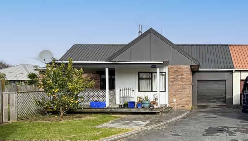 30 Parry Street, Huntly