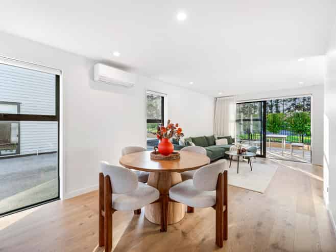 3/111 Hobsonville Road, West Harbour