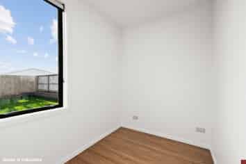 8 Whareono Road, Glenbrook