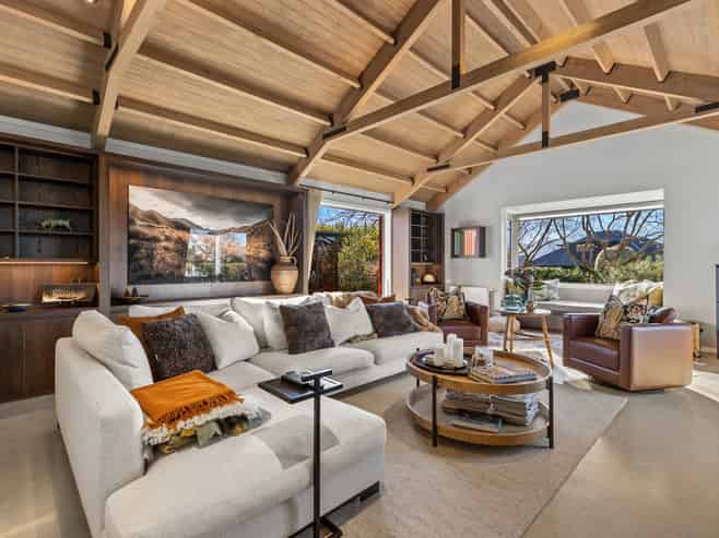 8 Little Oak Common, Wanaka