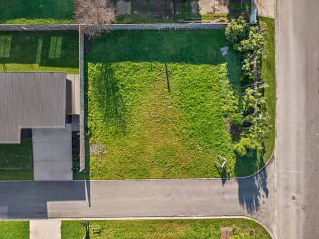 2 and 2A Macrocarpa Lane, Carterton