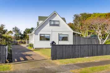 4 Ponderosa Place, Opunake