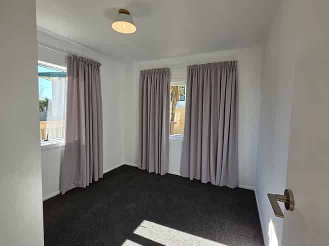 2A Holiday Road, Stanmore Bay