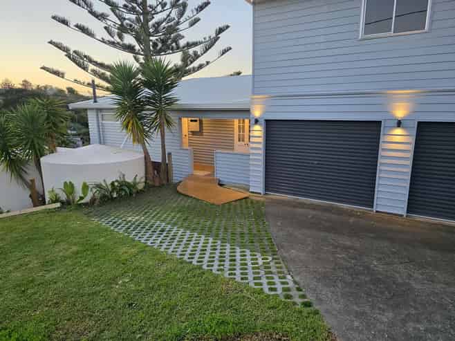 2A Holiday Road, Stanmore Bay