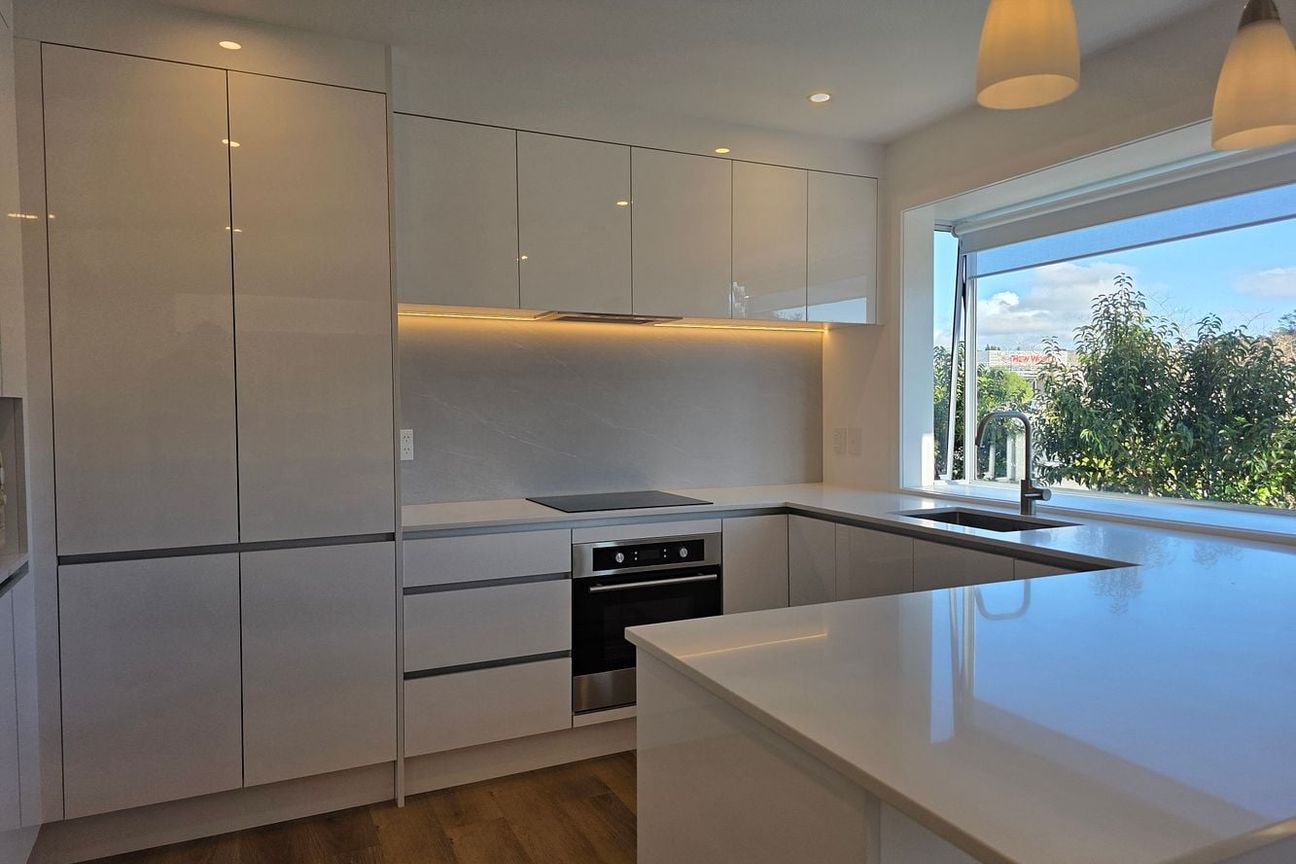 Freshly Renovated 3-Bedroom Home - Bild 2