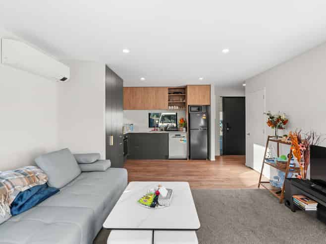 6/2 Puna Street, Riccarton