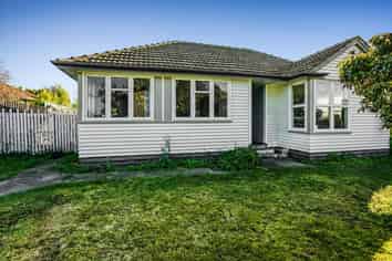17 Ealing Street, Northcote