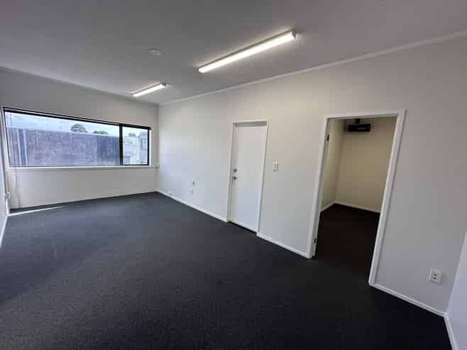 Affordable Tauranga Office with Car Parks