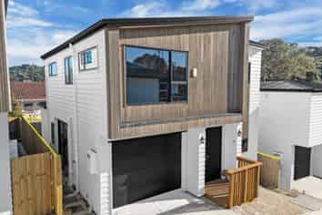 58B Spinella Drive, Bayview