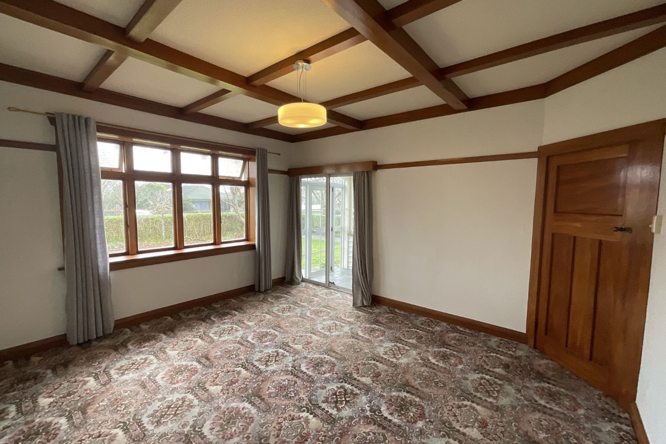 Spacious Family Living in Sought-After Vogeltown – pohled 2