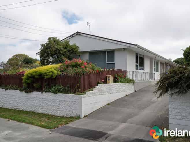 11 Cholmondeley Ave, Opawa