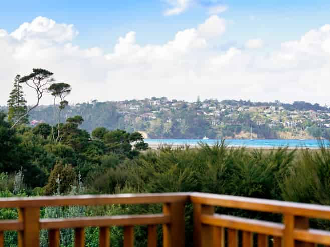 18 Pukeko Road, Hobsonville