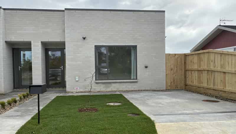 2/1 Cowen Place, Chartwell