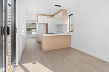 2/29 Raglan Street, Mangere East