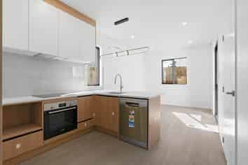 2/29 Raglan Street, Mangere East