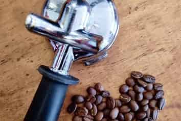 Café in Central Rotorua with 4.9 Google review