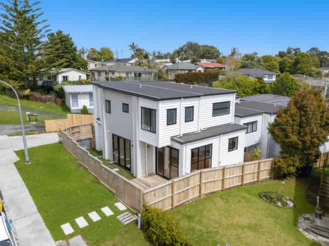 7A Hewlett Road, Massey