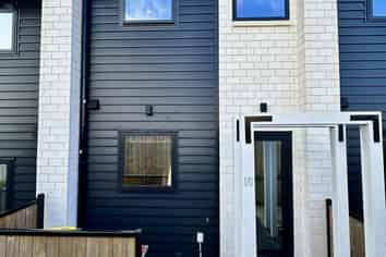 8/170 Don Buck Road, Massey