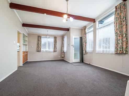 17 Maxwells Line, Awapuni