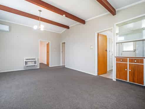 17 Maxwells Line, Awapuni