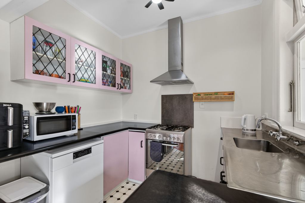 Great Buying In York Street 2