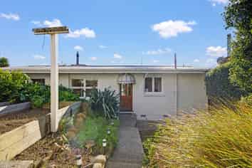 1/35 Ranui Crescent, Diamond Harbour