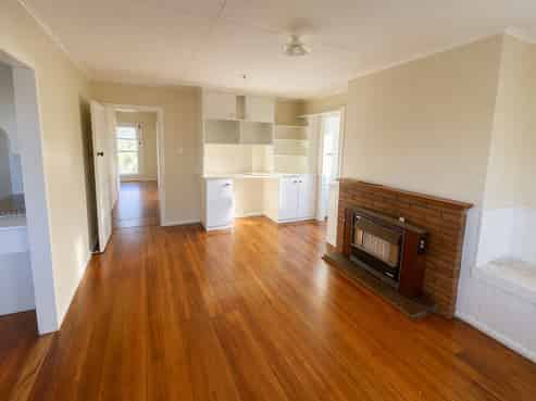 5 Slim Street, Bader
