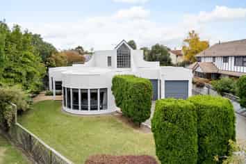 11 Crowden Place, Harrowfield